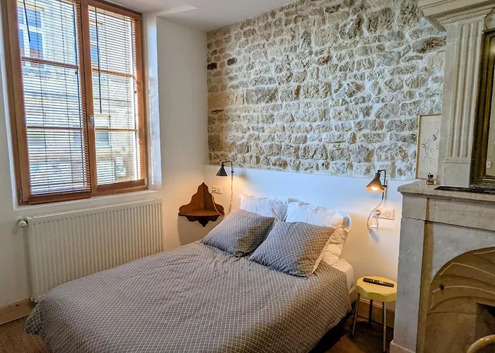 Maison De Caractere Paisible - 6 Pers. - Fr-1-585-186 Holiday home *